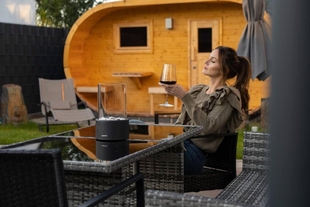 Villa Dreamy Vibes Mit Privatem Pool & Rheinblick Niederkassel Ngoại thất bức ảnh